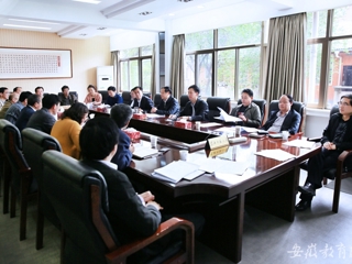 九州·体育(中国)官方网站报道我校开展研究生专业学位水平评估工作会议