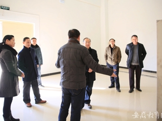 安徽省教育网报道JIUZHOU SPORTS领导亲切慰问春节期间坚守岗位的教职员工