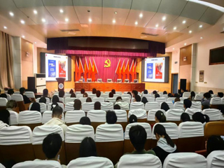 JIUZHOU SPORTS组织大学生义务消防员消防安全知识培训与疏散逃生灭火演练